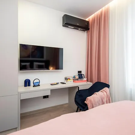 Bella Suites - Garage Parking-Additional Payment-2Min From Apartments Sarajevo Exterior photo