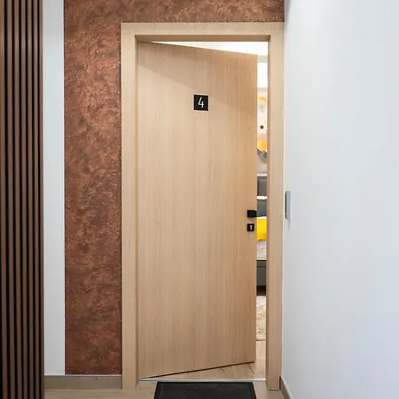 Bella Suites - Garage Parking-Additional Payment-2Min From Apartments Sarajevo Exterior photo