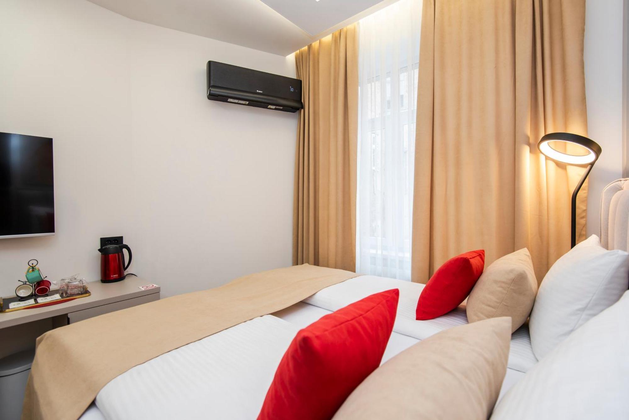 Bella - Garage Parking-additional Payment-2min From Sarajevo